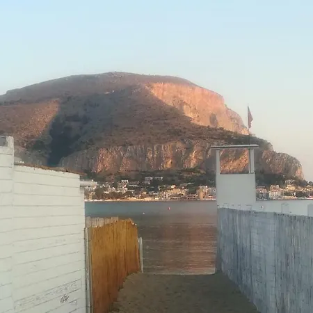 La Stanza Di Angi A Mondello Casa de hóspedes Palermo